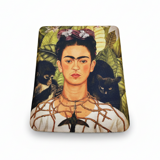 Frida Kahlo – Dikenli Kolyeli Otoportre (Self-Portrait with Thorn Necklace) Bilek Destekli Dikdörtgen Mouse Pad – görsel 2