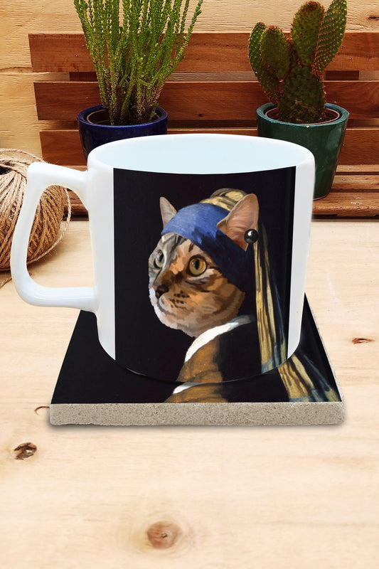 Kediler ve Sanat – Tekir Kedi, Vermeer İnci Küpeli Kız (Girl with a Pearl Earring) Yelken Kulplu Kupa ve Bardak Altlığı Seti – görsel 2