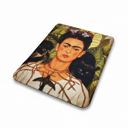 Frida Kahlo – Dikenli Kolyeli Otoportre (Self-Portrait with Thorn Necklace) Bilek Destekli Dikdörtgen Mouse Pad