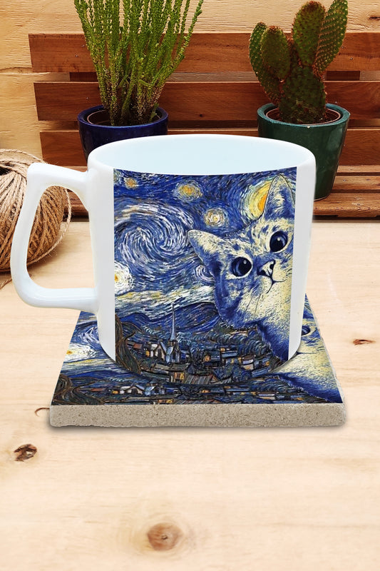 Kediler ve Sanat – Gökyüzündeki Beyaz Kedi, Van Gogh Yıldızlı Gece (The Starry Night) Yelken Kulplu Kupa ve Bardak Altlığı Seti – görsel 2