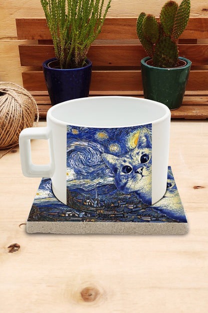 Kediler ve Sanat – Gökyüzündeki Beyaz Kedi, Van Gogh Yıldızlı Gece (The Starry Night) Çay/Kahve Fincanı ve Bardak Altlığı Seti – görsel 2