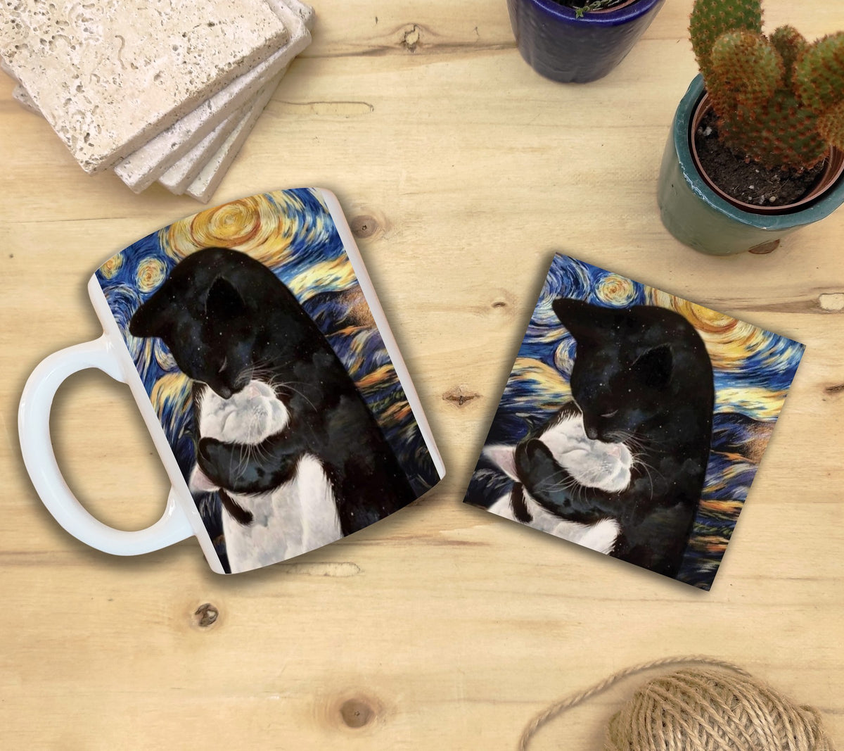 Kediler ve Sanat – Siyah Beyaz Kedi, Van Gogh Yıldızlı Gece (The Starry Night) Kupa ve Bardak Altlığı Seti