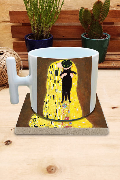 Kediler ve Sanat – Tırmanan Kara Kedi, Klimt Öpücük (The Kiss) T Kulplu Kupa ve Bardak Altlığı Seti – görsel 2