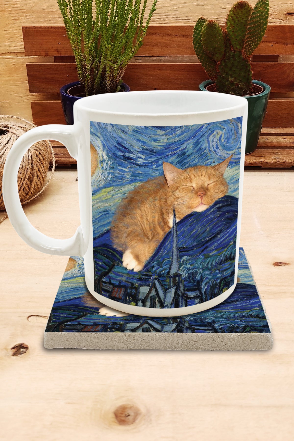 Kediler ve Sanat – Uyuyan Turuncu Kedi, Van Gogh Yıldızlı Gece (The Starry Night) Kupa ve Bardak Altlığı Seti – görsel 2