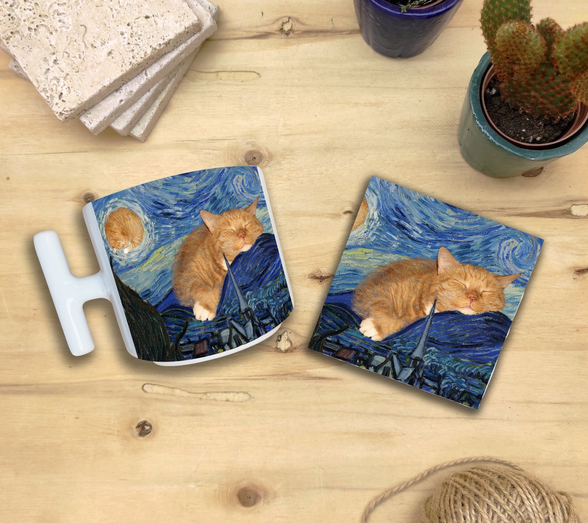 Kediler ve Sanat – Uyuyan Turuncu Kedi, Van Gogh Yıldızlı Gece (The Starry Night) T Kulplu Kupa ve Bardak Altlığı Seti
