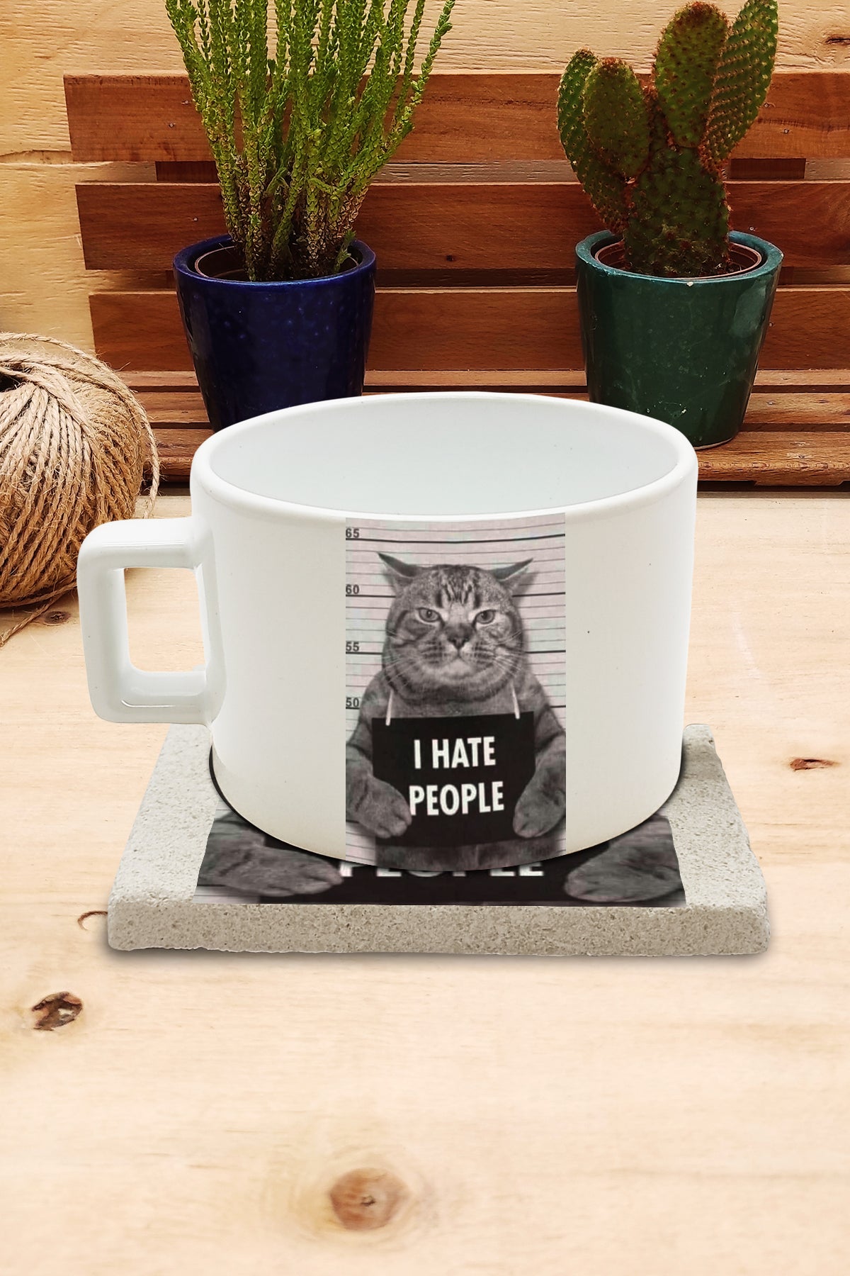 Kediler ve Sloganlar – I Hate People Çay/Kahve Fincanı ve Bardak Altlığı Seti – görsel 2