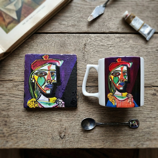 Picasso – Kırmızı Bereli Kız (Girl with a Red Beret) Yelken Kulplu Kupa ve Bardak Altlığı Seti – görsel 2